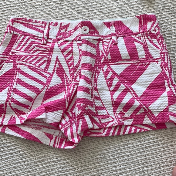 Lilly Pulitzer Callahan Shorts - Picture 1 of 3